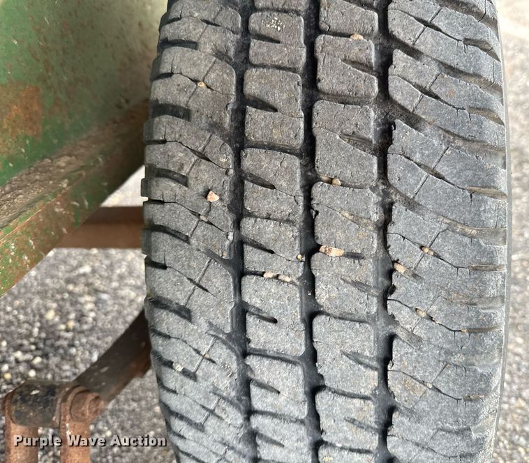 image for item DX3865 1976 W-W flatbed trailer