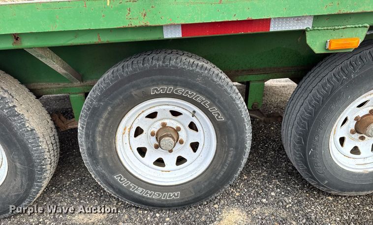 image for item DX3865 1976 W-W flatbed trailer