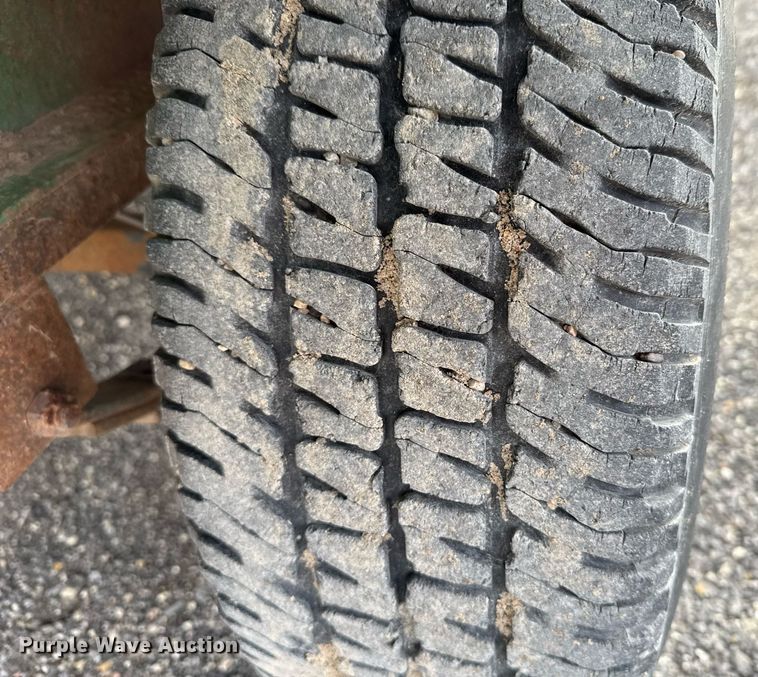 image for item DX3865 1976 W-W flatbed trailer