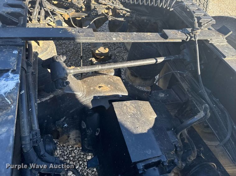 image for item DX3868 2009 Freightliner Columbia semi truck