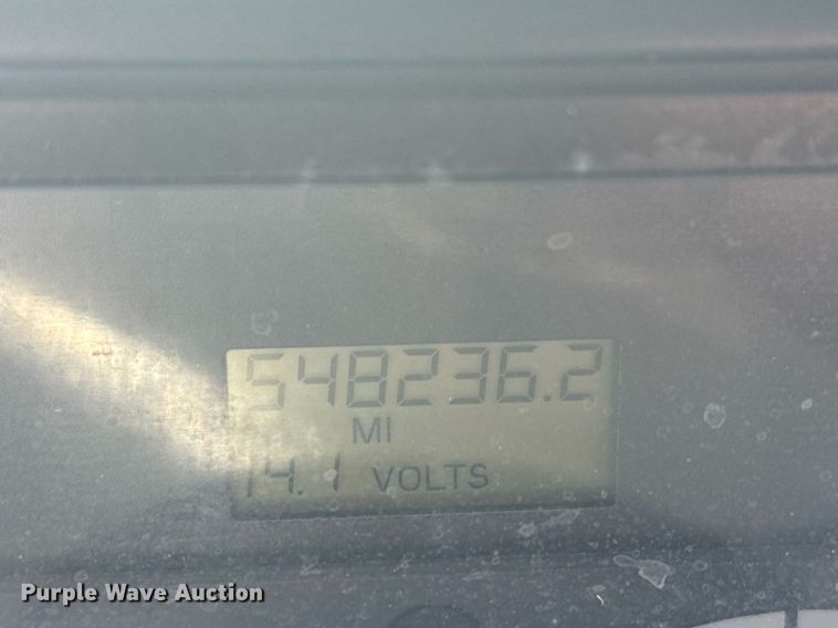 image for item DX3868 2009 Freightliner Columbia semi truck