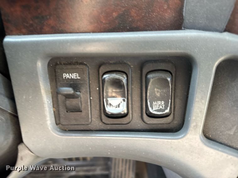 image for item DX3868 2009 Freightliner Columbia semi truck