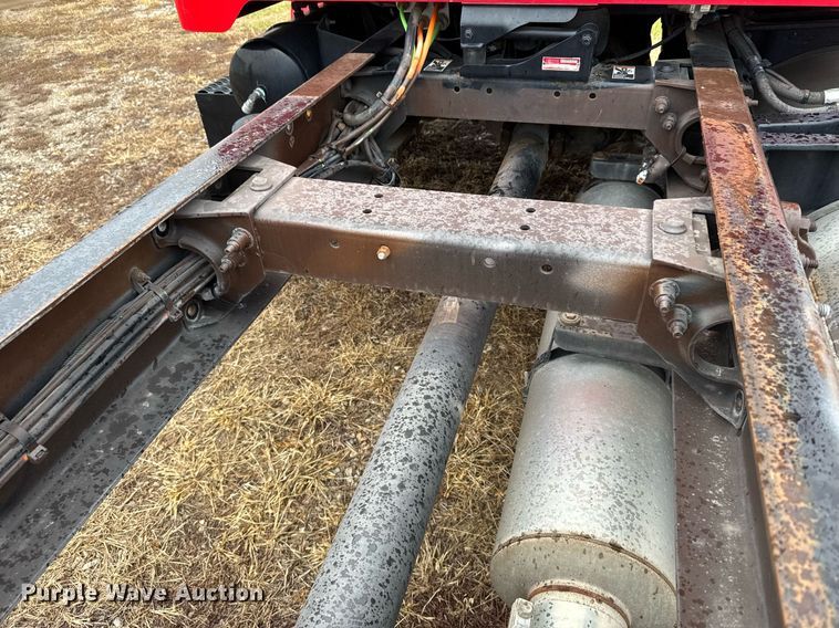 image for item DX3873 2009 Peterbilt 335 truck cab and chassis