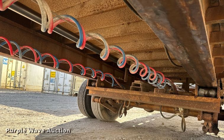 image for item DX3880 1996 Trailer Mann tilt deck equipment trailer