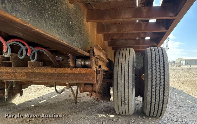 image for item DX3880 1996 Trailer Mann tilt deck equipment trailer