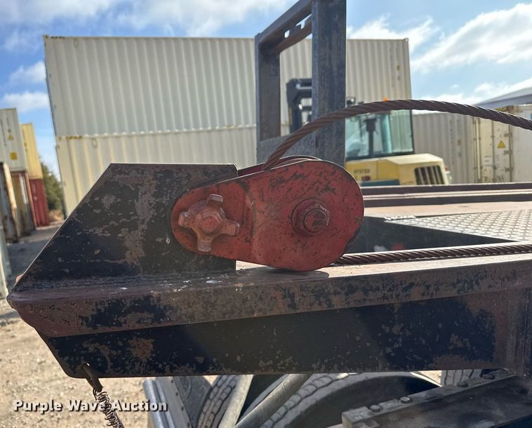 image for item DX3880 1996 Trailer Mann tilt deck equipment trailer