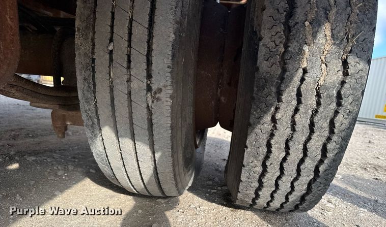 image for item DX3880 1996 Trailer Mann tilt deck equipment trailer