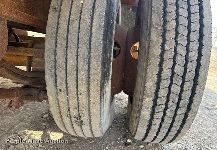 image for item DX3880 1996 Trailer Mann tilt deck equipment trailer