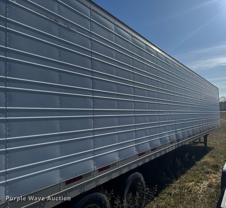 image for item DX3923 2000 Wabash refrigerated van trailer