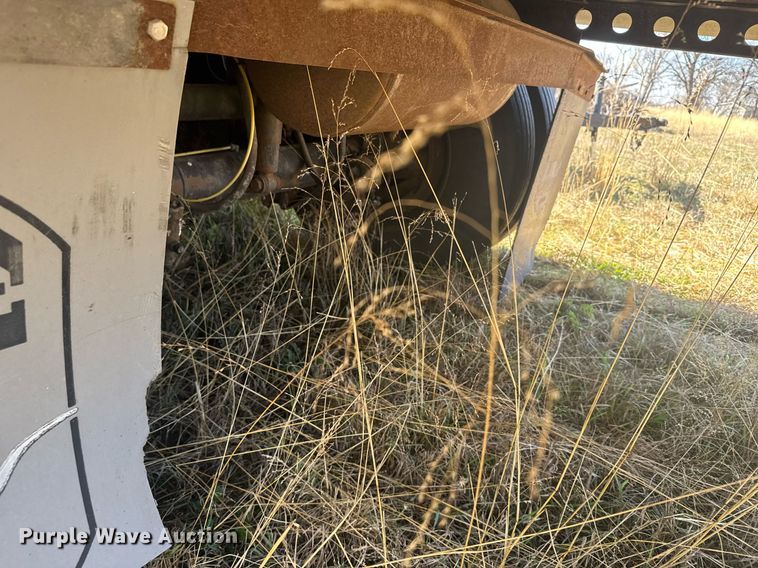 image for item DX3923 2000 Wabash refrigerated van trailer