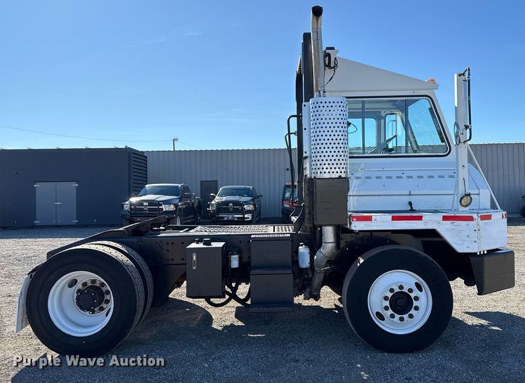 image for item EG2308 2008 Kalmar Industries Corp 4X2 yard truck