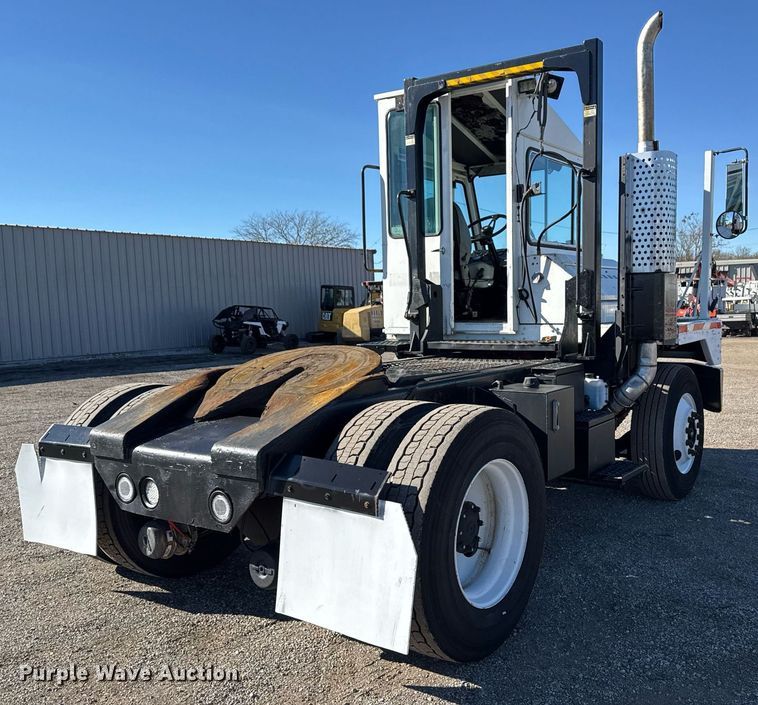 image for item EG2308 2008 Kalmar Industries Corp 4X2 yard truck