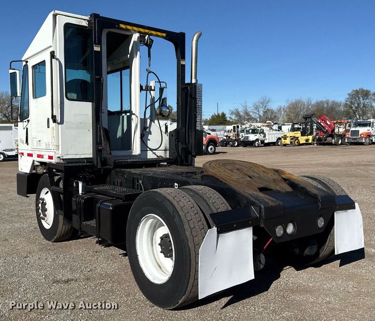 image for item EG2308 2008 Kalmar Industries Corp 4X2 yard truck