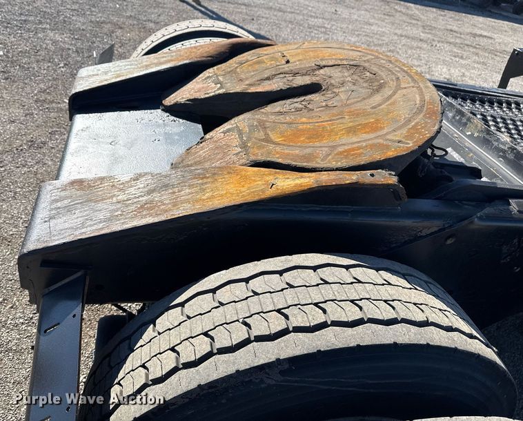 image for item EG2308 2008 Kalmar Industries Corp 4X2 yard truck