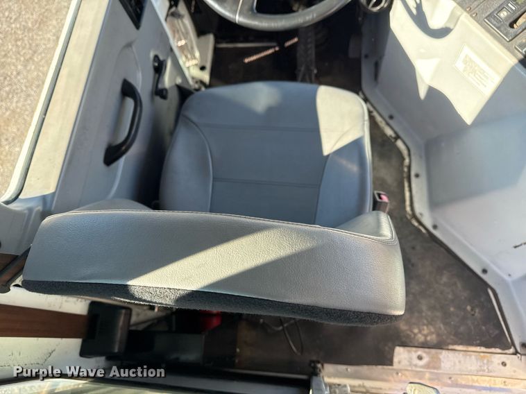 image for item EG2308 2008 Kalmar Industries Corp 4X2 yard truck