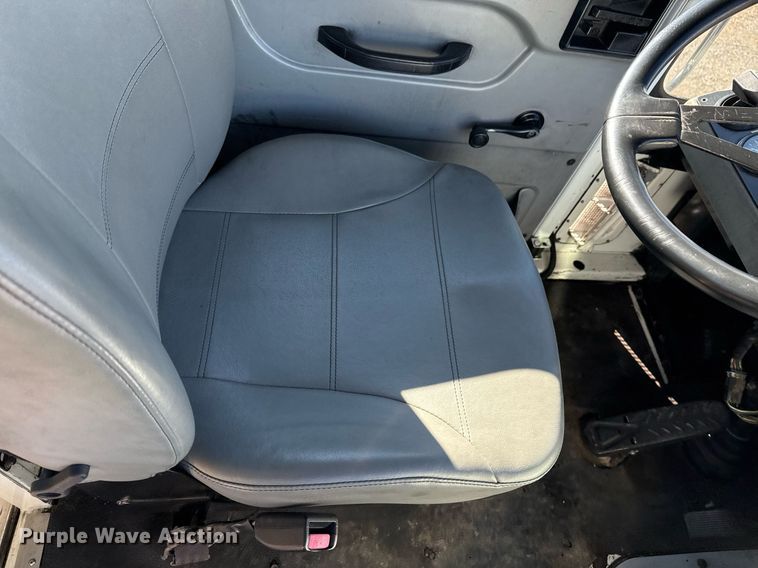 image for item EG2308 2008 Kalmar Industries Corp 4X2 yard truck