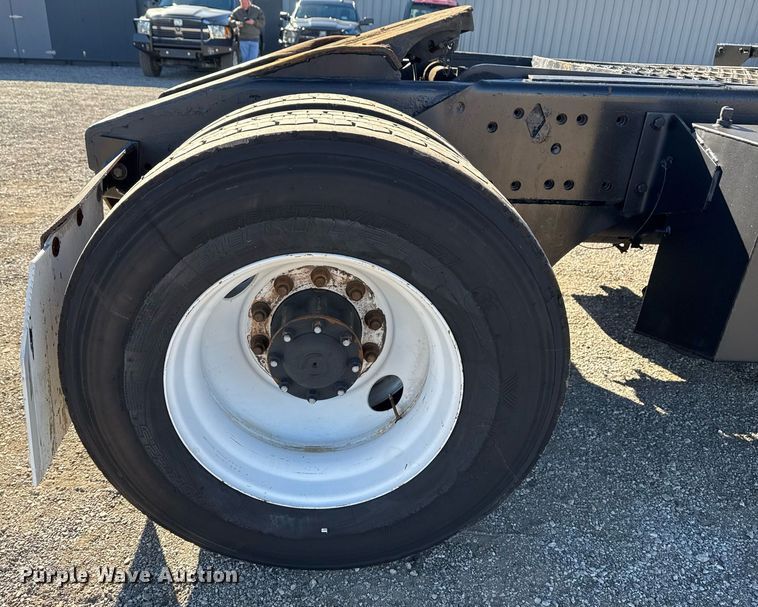 image for item EG2308 2008 Kalmar Industries Corp 4X2 yard truck