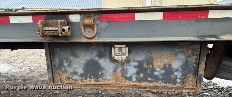 image for item EG6984 2003 Landoll 330B container trailer