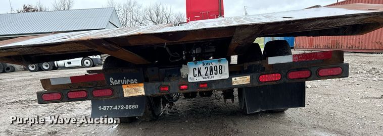 image for item EG6984 2003 Landoll 330B container trailer