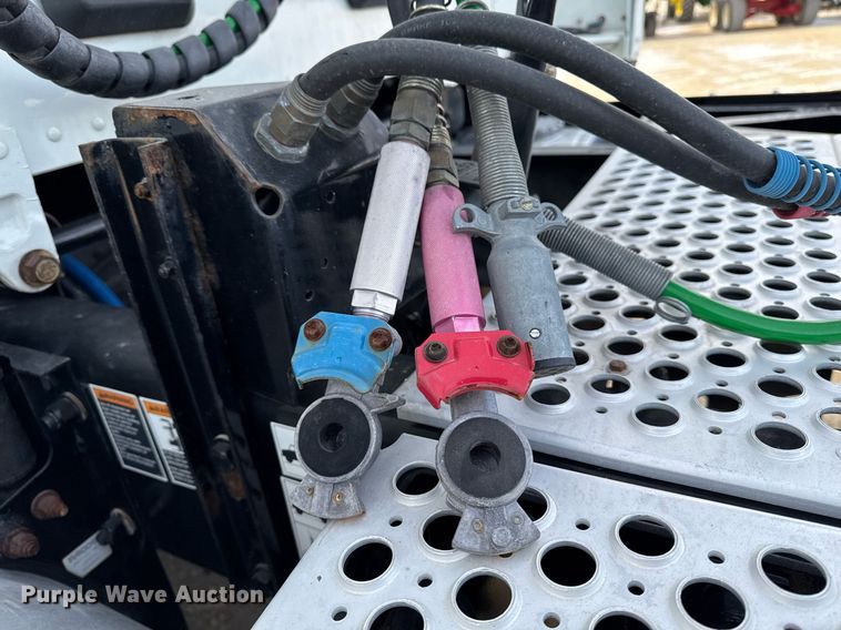 image for item EG7041 2017 Kenworth T680 semi truck