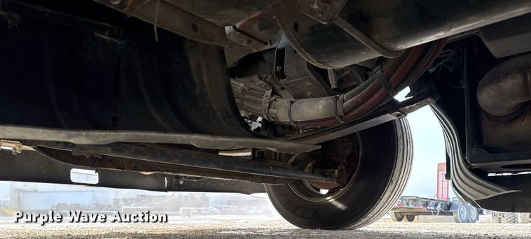 image for item EG7041 2017 Kenworth T680 semi truck