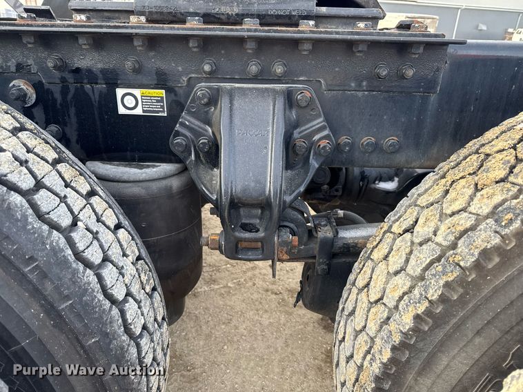 image for item EG7041 2017 Kenworth T680 semi truck