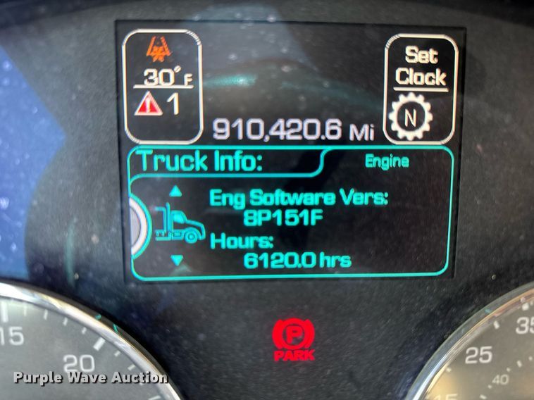 image for item EG7041 2017 Kenworth T680 semi truck