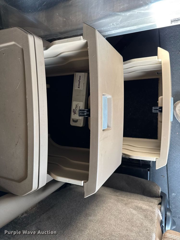 image for item EG7041 2017 Kenworth T680 semi truck