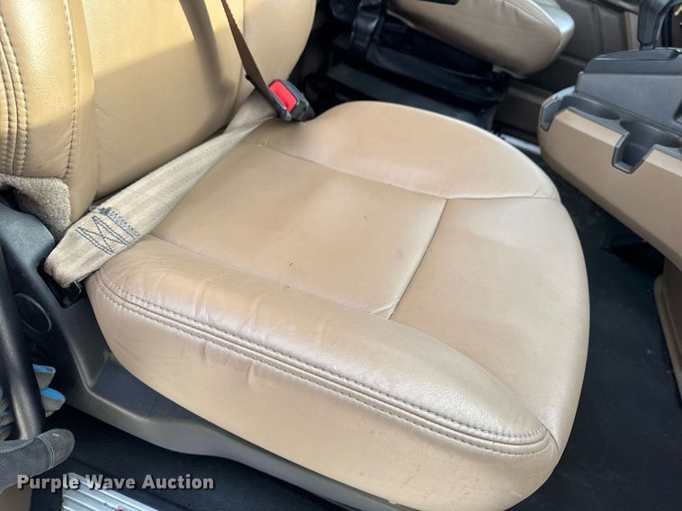 image for item EG7041 2017 Kenworth T680 semi truck