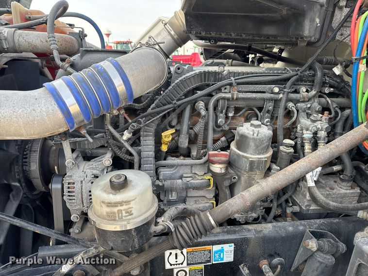 image for item EG7041 2017 Kenworth T680 semi truck