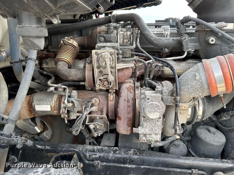 image for item EG7041 2017 Kenworth T680 semi truck