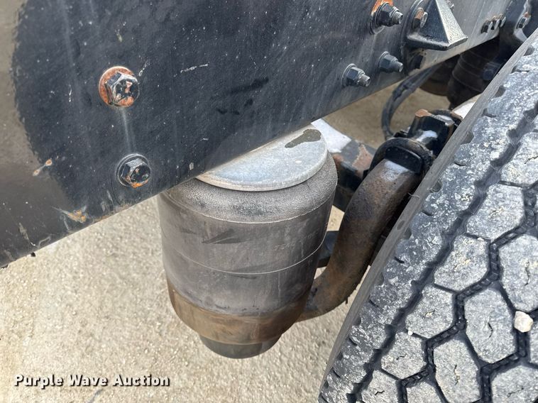 image for item EG7041 2017 Kenworth T680 semi truck