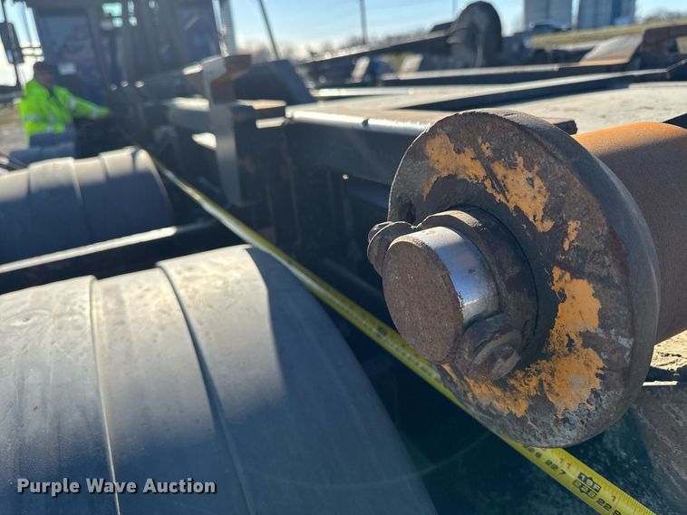 image for item EG7054 2015 Kenworth T880 roll-off container truck