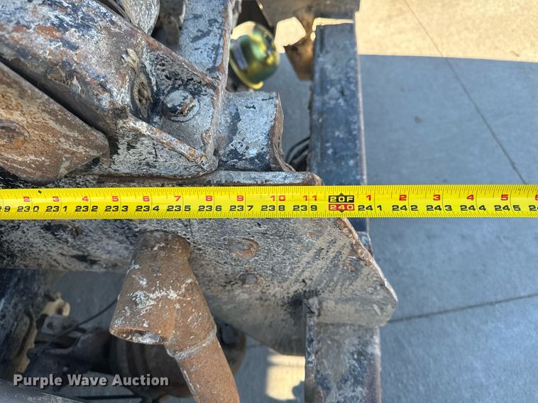 image for item EG7054 2015 Kenworth T880 roll-off container truck