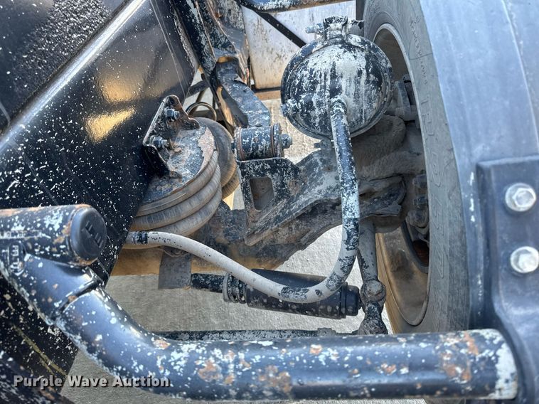 image for item EG7054 2015 Kenworth T880 roll-off container truck