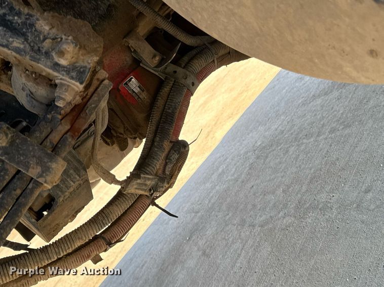 image for item EG7054 2015 Kenworth T880 roll-off container truck