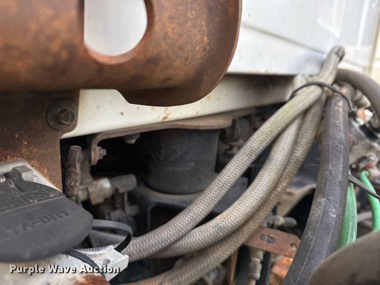 image for item EG7913 2000 Sterling AT9 semi truck