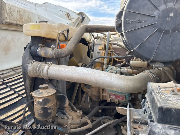 image for item EG7913 2000 Sterling AT9 semi truck