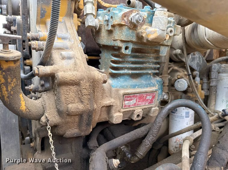 image for item EG7913 2000 Sterling AT9 semi truck