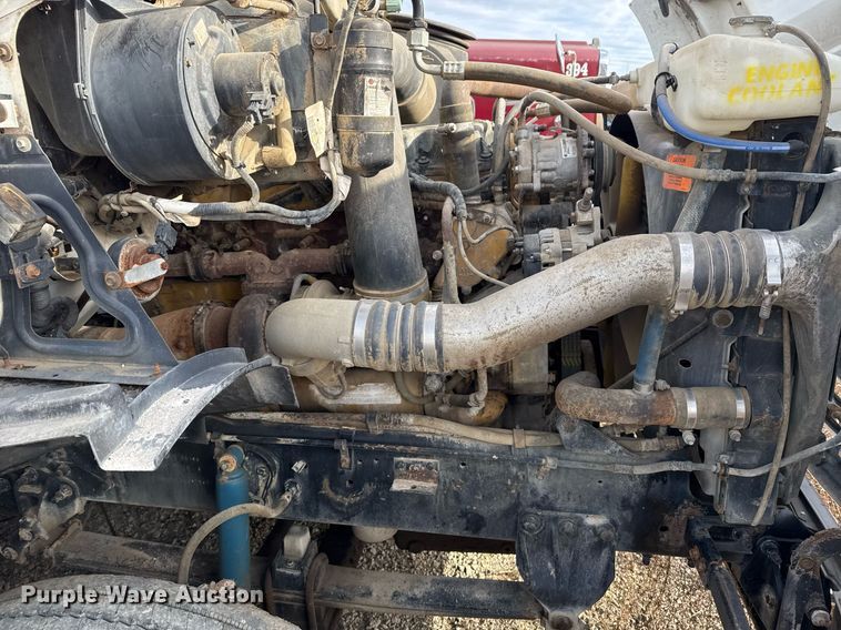 image for item EG7913 2000 Sterling AT9 semi truck