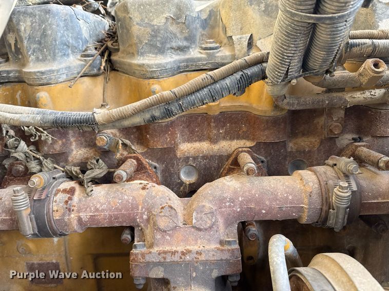 image for item EG7913 2000 Sterling AT9 semi truck