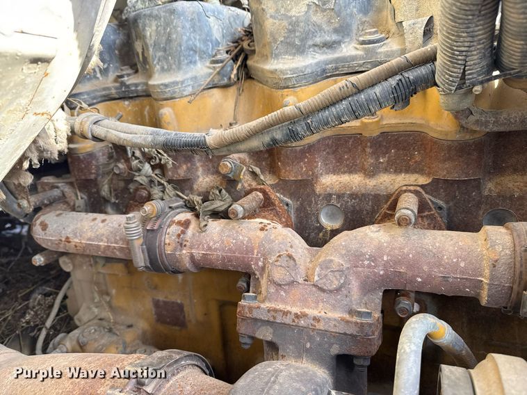 image for item EG7913 2000 Sterling AT9 semi truck