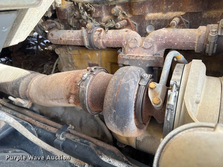 image for item EG7913 2000 Sterling AT9 semi truck