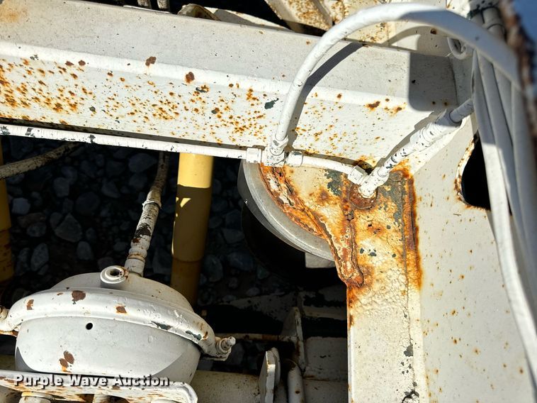 image for item EH7093 1990 Trail King TK60J trailer dolly