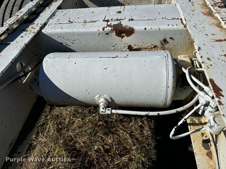 image for item EH7093 1990 Trail King TK60J trailer dolly