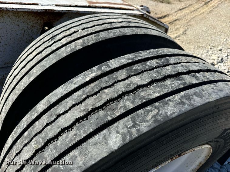 image for item EH7093 1990 Trail King TK60J trailer dolly