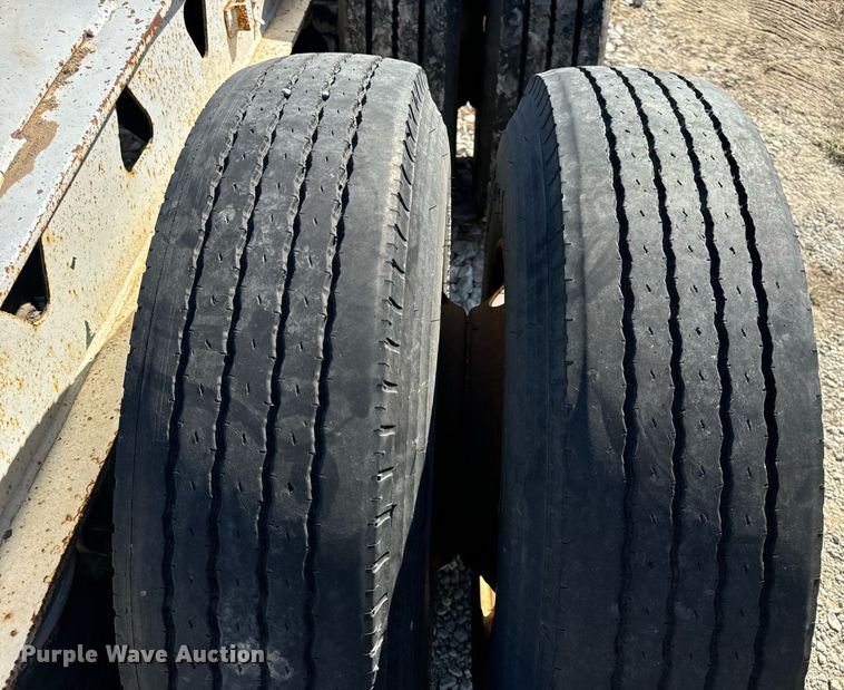 image for item EH7093 1990 Trail King TK60J trailer dolly