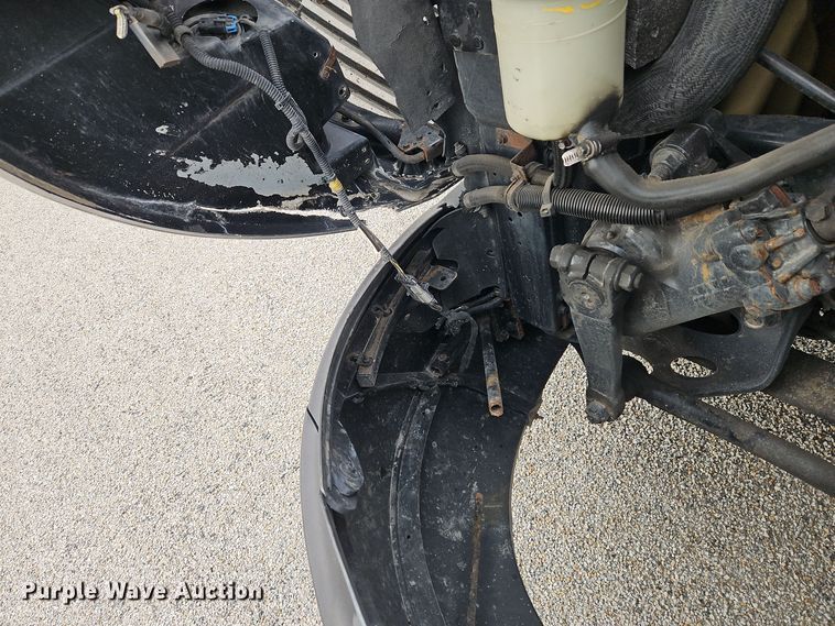 image for item EI8613 2014 International Prostar 122 semi truck