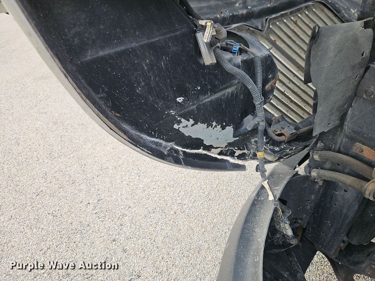 image for item EI8613 2014 International Prostar 122 semi truck