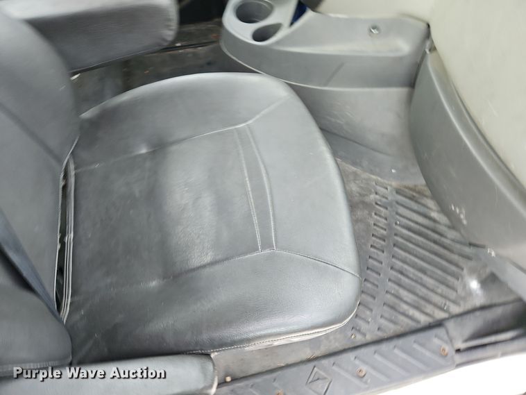 image for item EI8614 2016 International Prostar 122 6x4 semi truck